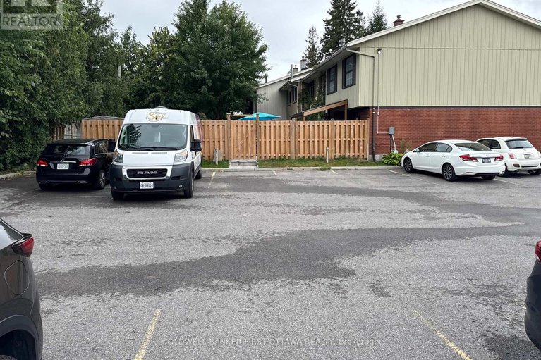 28744681/22-monterey-drive/leslie-park/ottawa/ontario/K2H7A6_30