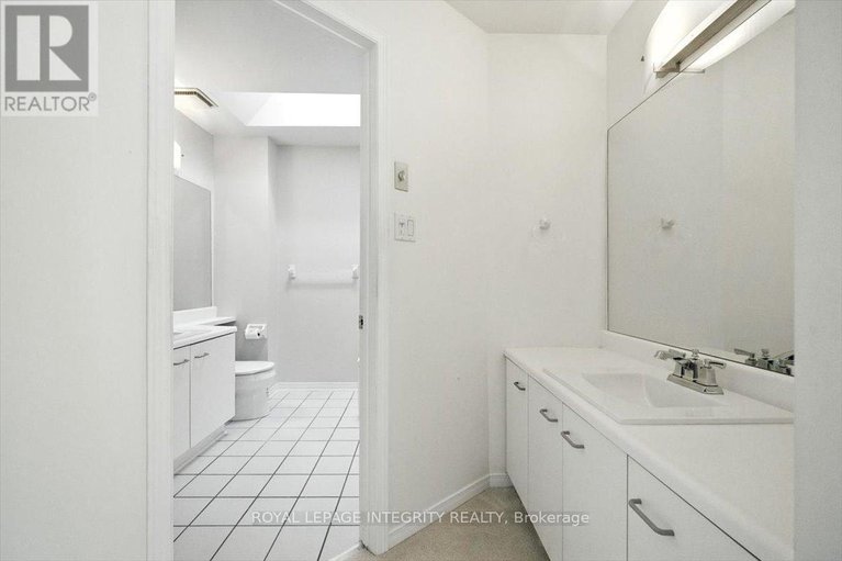 28800164/17-columbus-avenue/overbrook/ottawa/ontario/K1K1R2_34