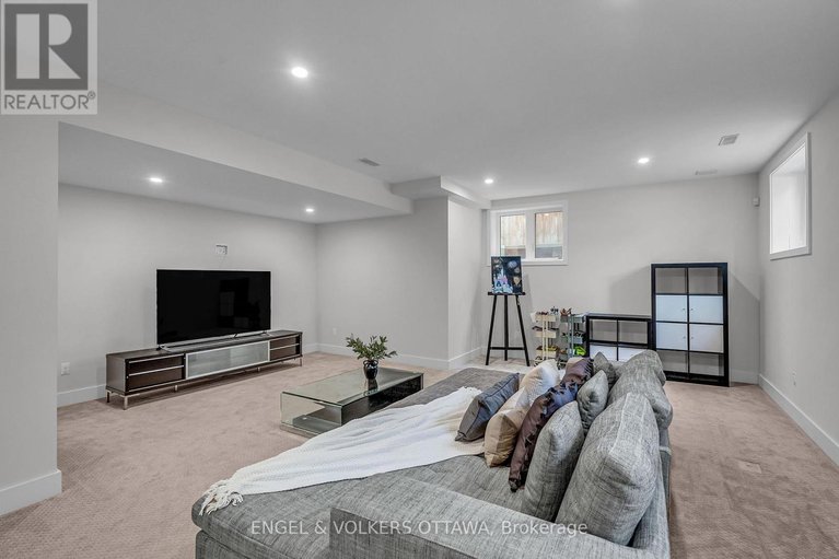 27931085/231-daniel-avenue/ottawa-westtunneys-pasture/ottawa/ontario/K1Y0C7_46