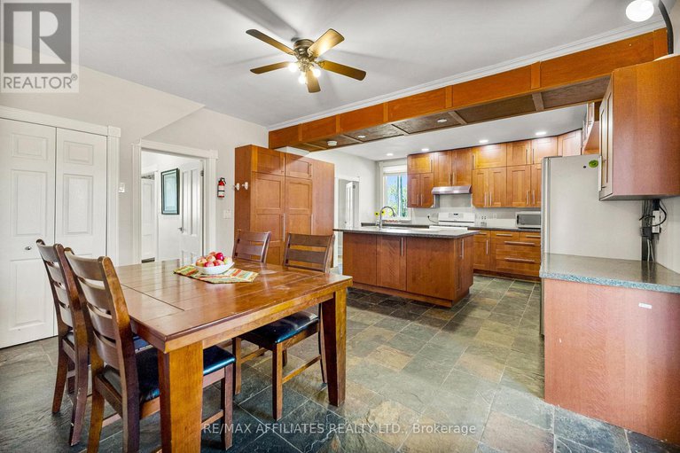28879958/2442-hwy-511-highway/drummond-n-elmsley-drummond-twp/drummondnorth-elmsley/ontario/K0G1K0_10
