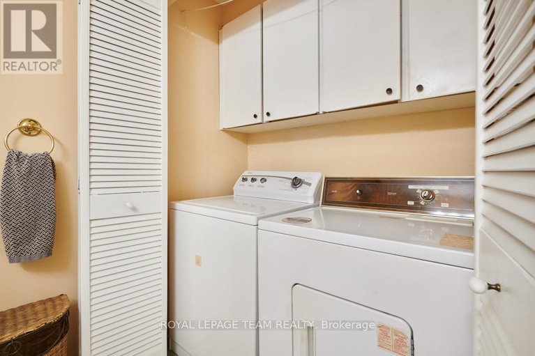29224788/1137-ambleside-drive/woodroffe/ottawa/ontario/K2B8E2_19