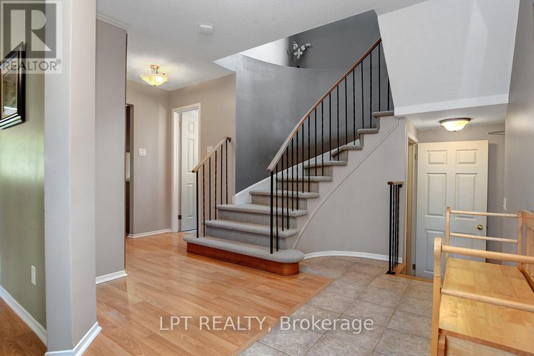 28835563/611-tourelle-drive/fallingbrookgardenway-south/ottawa/ontario/K4A3H5_4