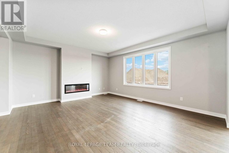 28156598/667-fenwick-way-e/stonebridge/ottawa/ontario/K2C3H2_9