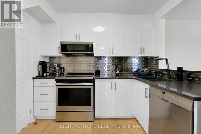 28554309/h-313-st-patrick-street/lower-townbyward-market/ottawa/ontario/K1N5K6_10