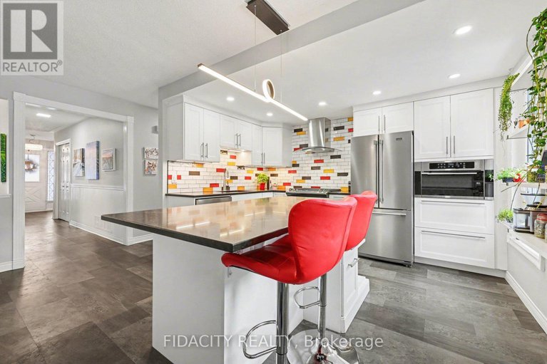 29439109/78-jarlan-terrace/katimavik/ottawa/ontario/K2L3K9_14