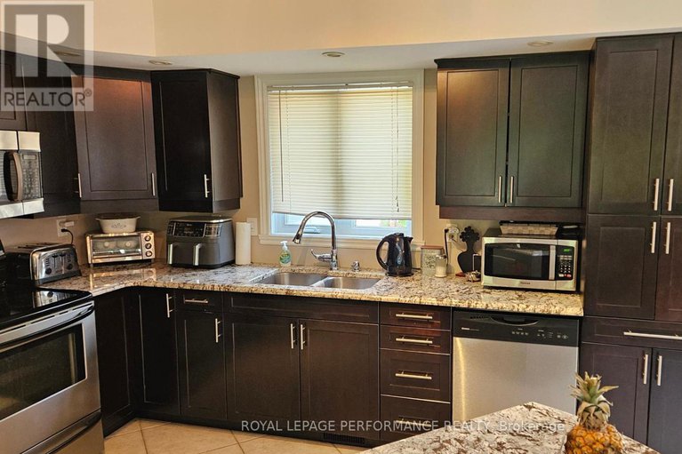 28454654/12332-county-rd-18/south-dundas-williamsburgh-twp/south-dundas/ontario/K0C2H0_23
