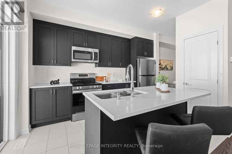 29635221/166-invention-boulevard/morgans-grantsouth-march/ottawa/ontario/K2W0L6_12