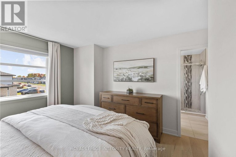 29001151/204-hybrid-street/embrun/russell/ontario/K0A1W0_13