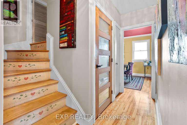 28559262/421-greenwood-avenue/laurentianview/ottawa/ontario/K2A0X5_29