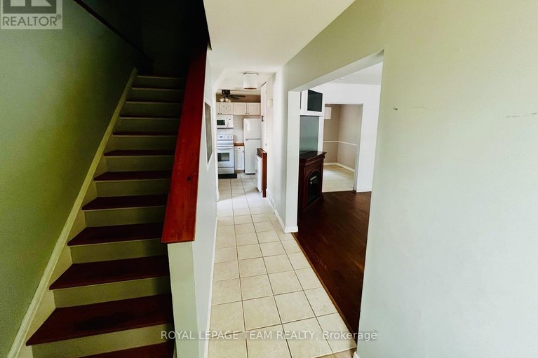 29666146/183-mcelroy-drive/glencairnhazeldean/ottawa/ontario/K2L1X7_3