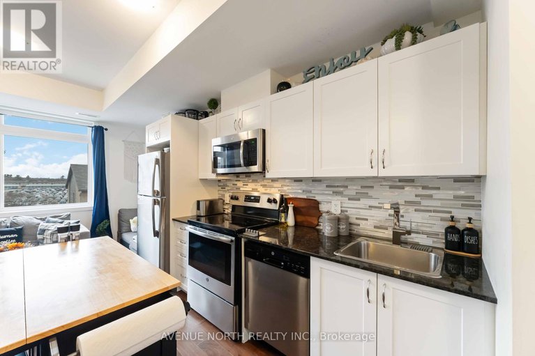 28435581/307-315-terravita-private/windsor-park-village/ottawa/ontario/K1V2S1_15
