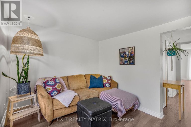 28914095/965-marston-street/lorignal/champlain/ontario/K0B1K0_6