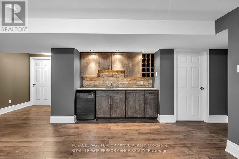 28450565/6685-yacht-boulevard/south-glengarry-charlottenburgh-twp/south-glengarry/ontario/K6H7N6_32