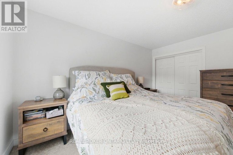 29463129/1585-becketts-creek-road/cumberland-west/ottawa/ontario/K4C1C8_23