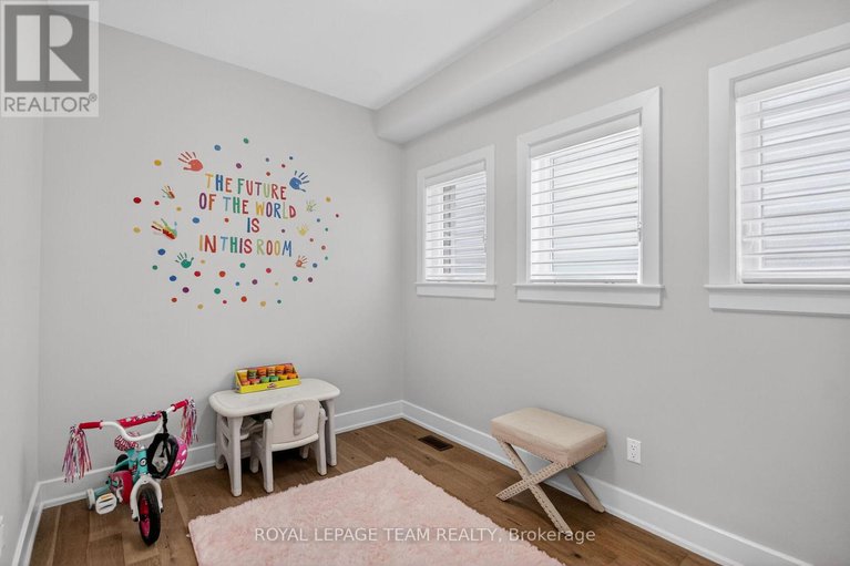 29410673/988-beckton-heights/stittsville-south/ottawa/ontario/K2S2X6_8