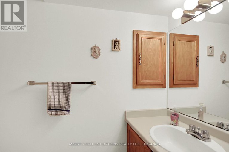 28698789/38-ardell-grove/craig-henrywoodvale/ottawa/ontario/K2G4G4_25