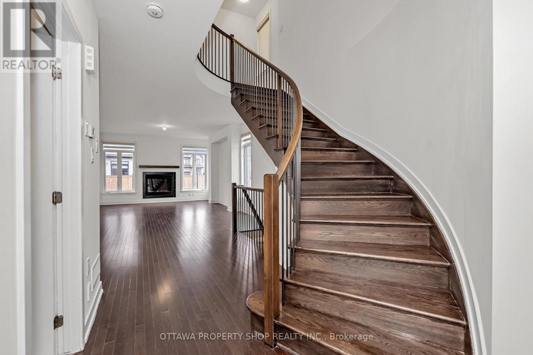 29118982/725-odyssey-way/leitrim/ottawa/ontario/K1T4R5_9