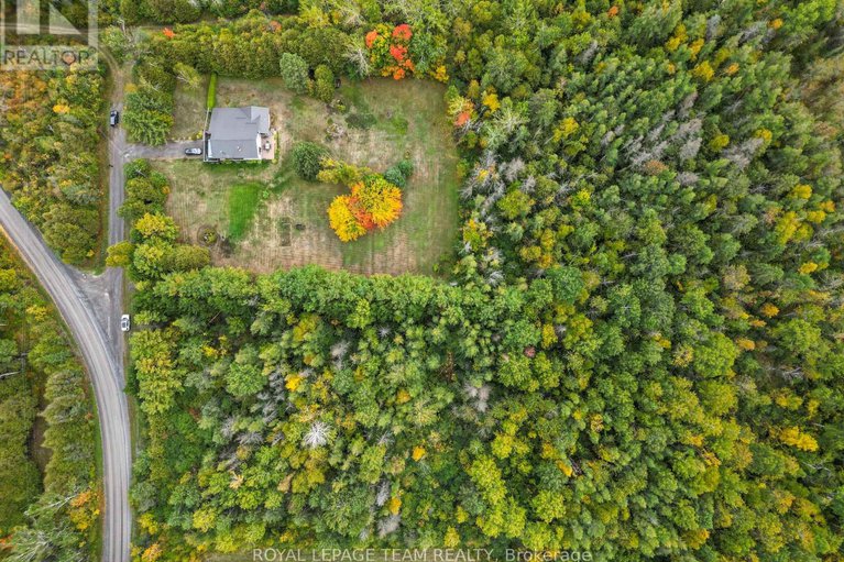 28925100/7268-harnett-road/rideau-twp-s-of-reg-rd-6-w-of-mccordick-rd/ottawa/ontario/K0A2T0_2