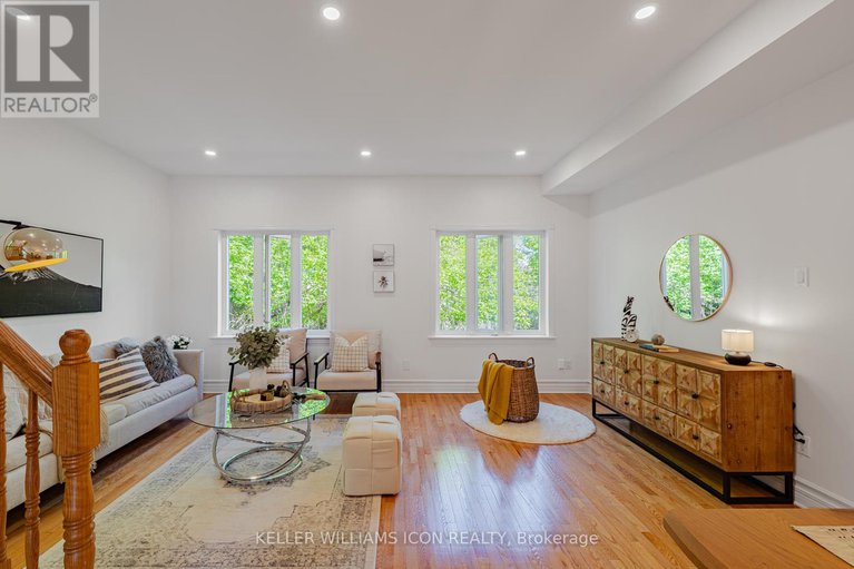 28382446/1309-meadowlands-drive-e/city-viewskylinefisher-heightsparkwood-hills/ottawa/ontario/K2E7B3_12