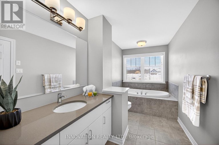29409347/923-antonio-farley-street/camelot/ottawa/ontario/K4A5K1_32