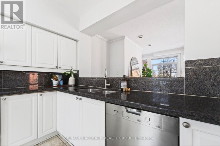 29425549/6-harvey-street/ottawa-east/ottawa/ontario/K1S5S4_26