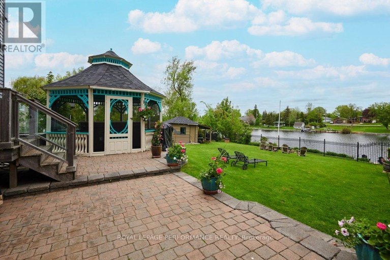 28347895/6099-james-bell-drive/manotick-south-to-roger-stevens/ottawa/ontario/K4M1B3_33