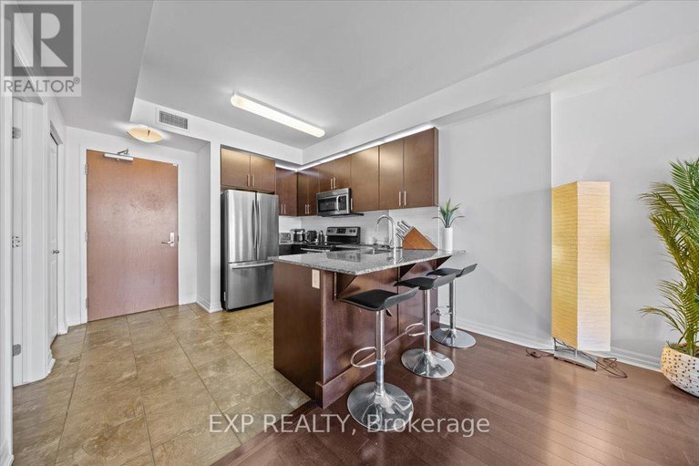 28749894/2505-242-rideau-street/sandy-hill/ottawa/ontario/K1N0B7_6