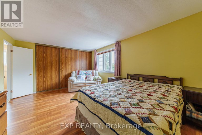 29653946/31-coolspring-crescent/borden-farmstewart-farmcarleton-heightsparkwood-hills/ottawa/ontario/K2E7M9_27