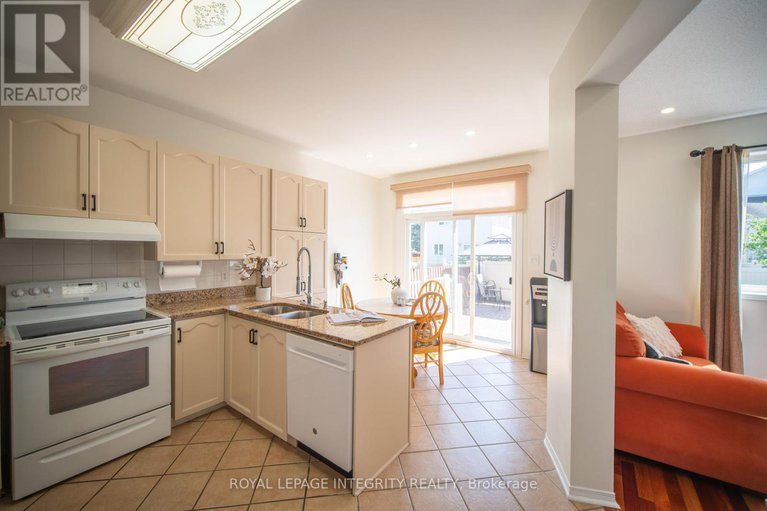 28813806/632-valin-street/fallingbrookgardenway-south/ottawa/ontario/K4A3S9_15
