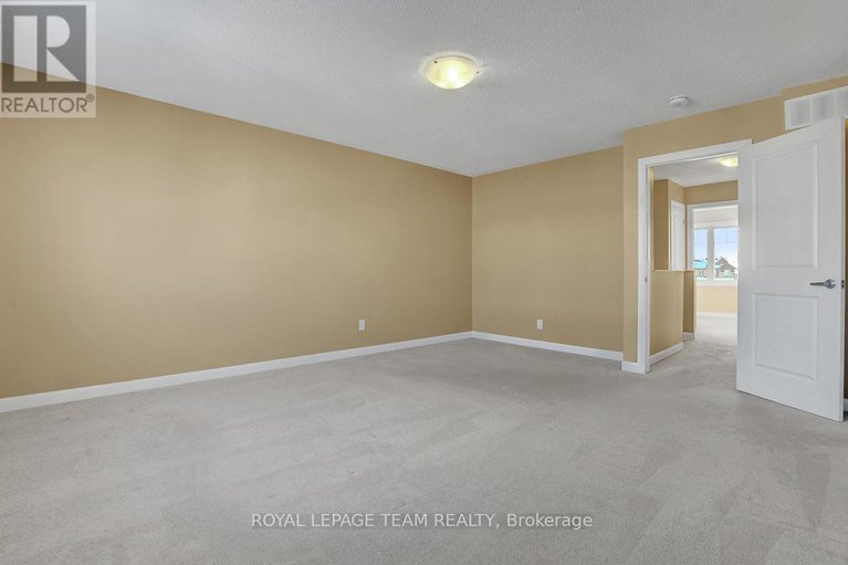 29166352/545-decoeur-drive/avalon-west/ottawa/ontario/K4A5G7_24