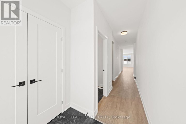 29368968/1064-moore-street/brockville/brockville/ontario/K6V0H2_6