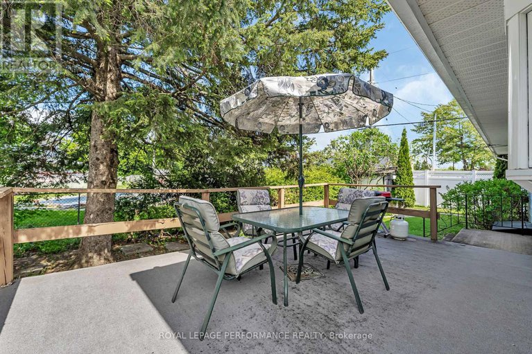 28549709/2091-tawney-road/hawthorne-meadows/ottawa/ontario/K1G1B9_26
