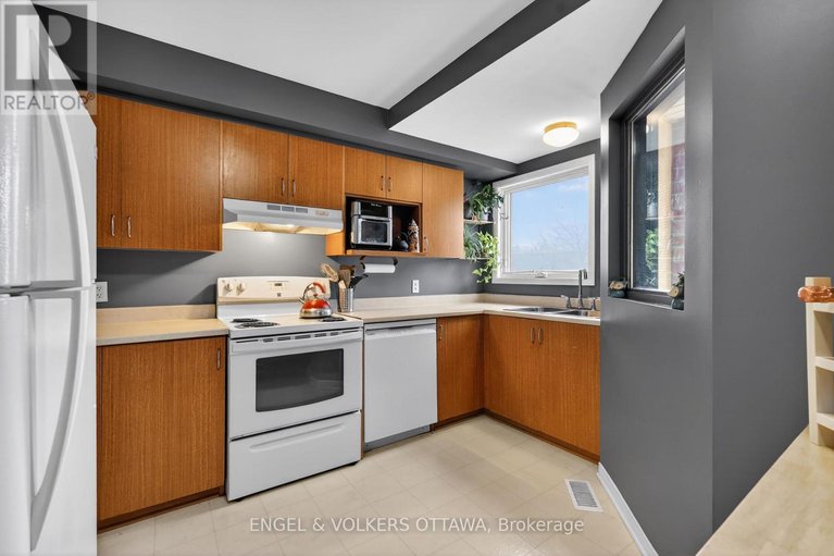 29680685/272-king-edward-avenue/lower-townbyward-market/ottawa/ontario/K1N7M1_3