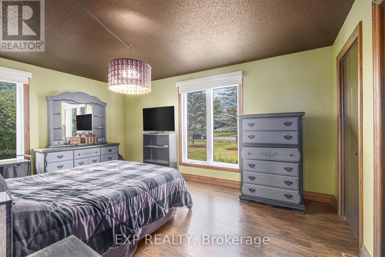 28799332/16-landriault-avenue/champlain-twp/champlain/ontario/K0B1K0_18