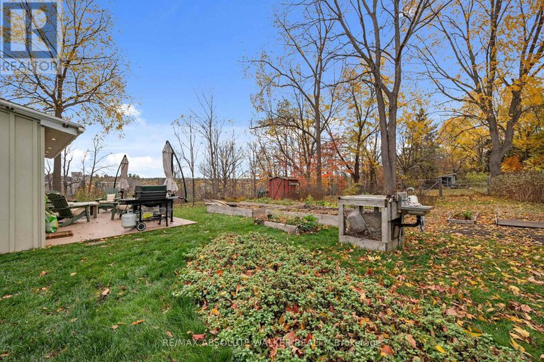 29043772/40-thomas-street/almonte/mississippi-mills/ontario/K0A1A0_27