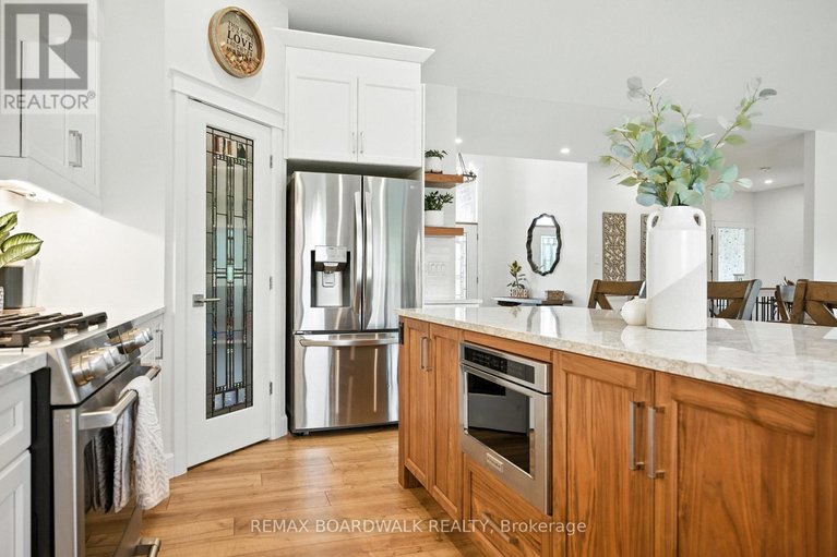 29602220/665-drummond-5b-concession/drummond-n-elmsley-drummond-twp/drummondnorth-elmsley/ontario/K7H3C8_11