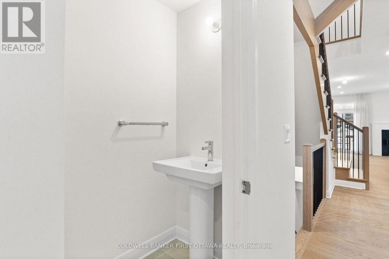 28420940/1326-whitlow-grass-way/morgans-grantsouth-march/ottawa/ontario/K2W0N5_3