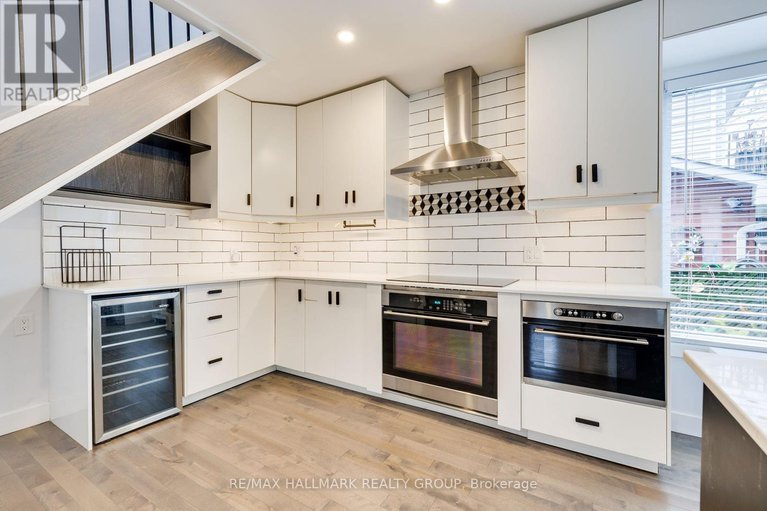 28765719/900-wingate-drive/elmvale-acresurbandale/ottawa/ontario/K1G1S5_11