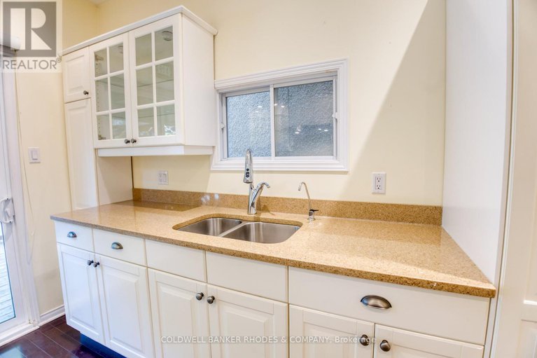 28854767/129-elm-street/west-centre-town/ottawa/ontario/K1R6N4_12
