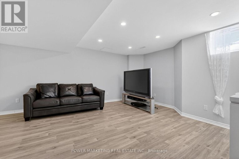 29270860/119-finn-court/ridgemont/ottawa/ontario/K1V2C6_37