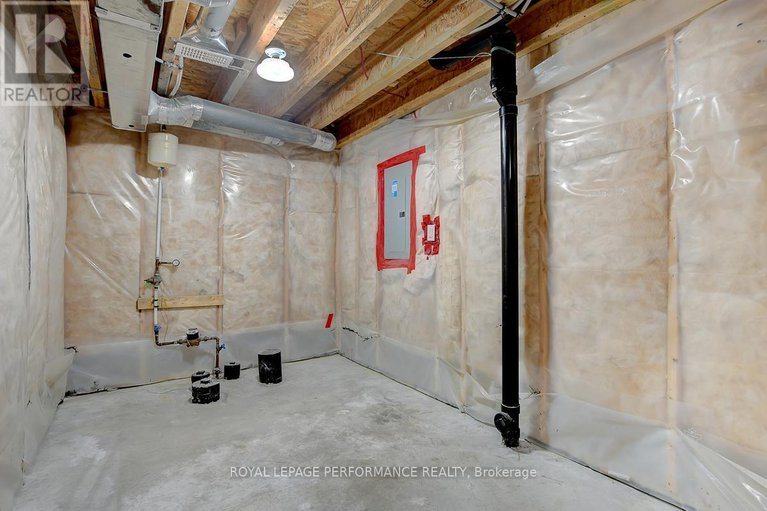 29033404/880-white-alder-avenue/blossom-parkkemp-parkfindlay-creek/ottawa/ontario/K1T0H4_36