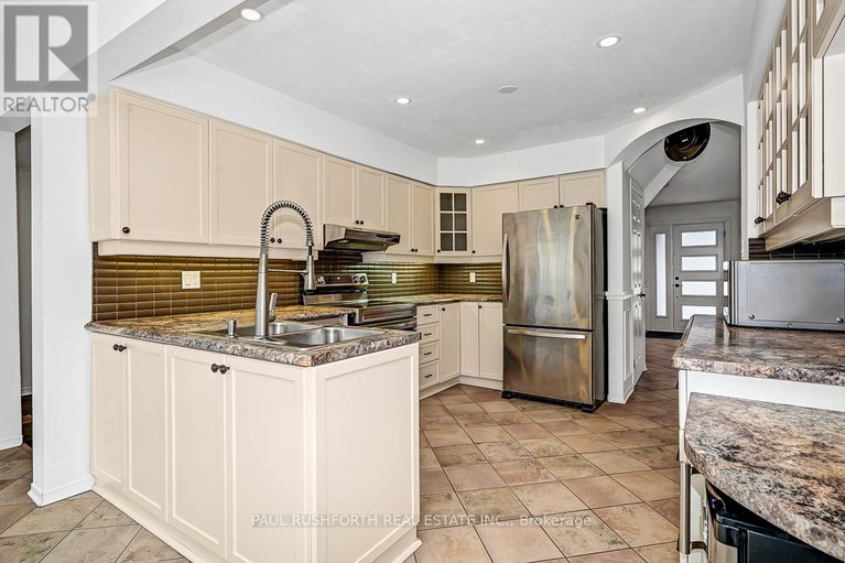 29233808/1-acklam-terrace/morgans-grantsouth-march/ottawa/ontario/K2K2H1_11