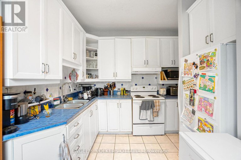 28681479/293-somerset-street-e/sandy-hill/ottawa/ontario/K1N6V9_8