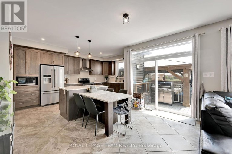 28591653/36-cento-way/stittsville-north/ottawa/ontario/K2S0W4_12