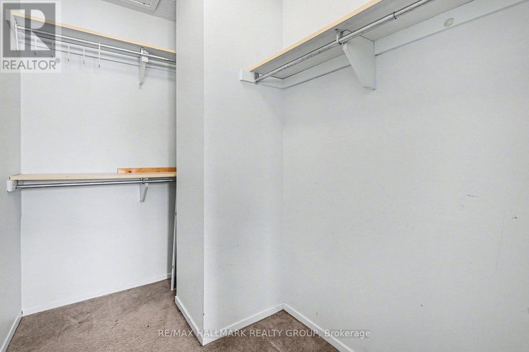 29229076/1970-wildflower-drive/queenswood-heights-south/ottawa/ontario/K1E3V4_16