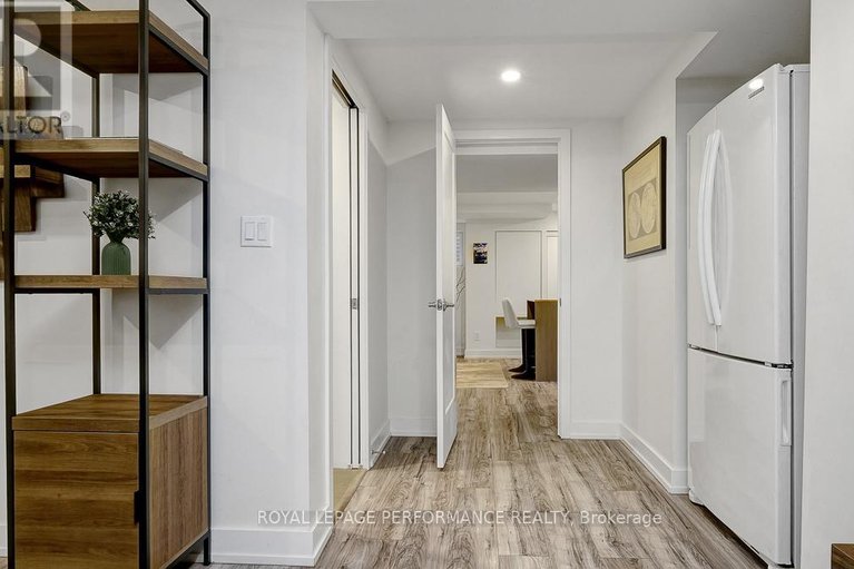 29674269/510-foxview-place/cfb-rockcliffe-and-area/ottawa/ontario/K1K4C4_36