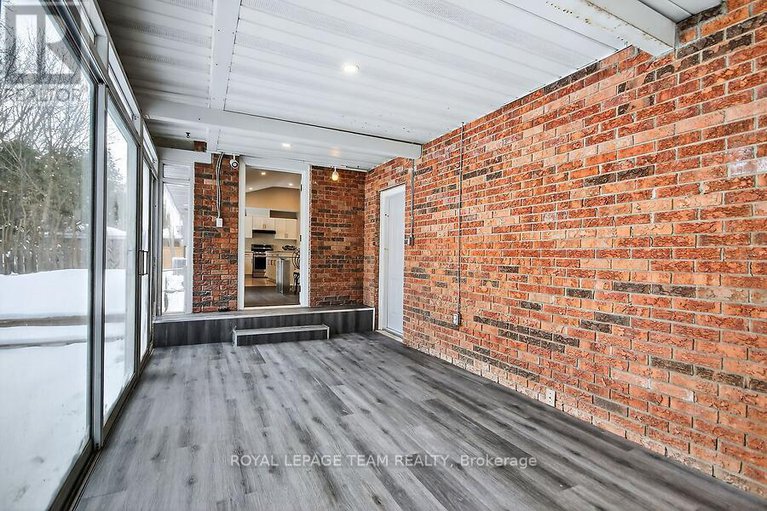 29283469/6636-marina-drive/manotick-south-to-roger-stevens/ottawa/ontario/K4M1B3_26