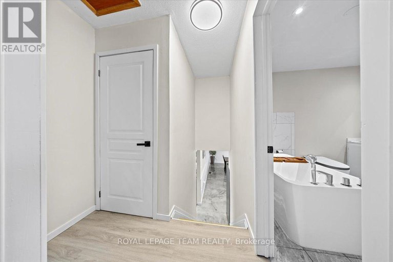 29101307/9161-county-rd-6-north/augusta-twp/augusta/ontario/K0G1R0_25