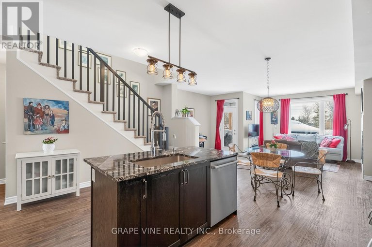 29276548/650-fisher-street/north-grenville-twp-kemptville-south/north-grenville/ontario/K0G1J0_11