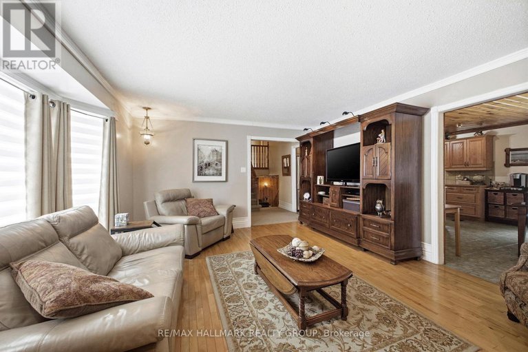 29429780/1572-boyer-road/chapel-hill/ottawa/ontario/K1C1R1_19